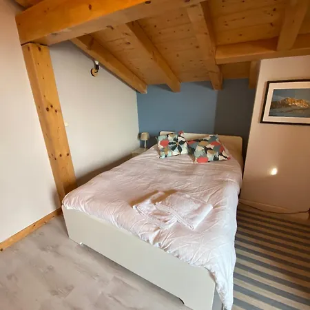 Charming In Alpstuga Passy (Haute-Savoie)